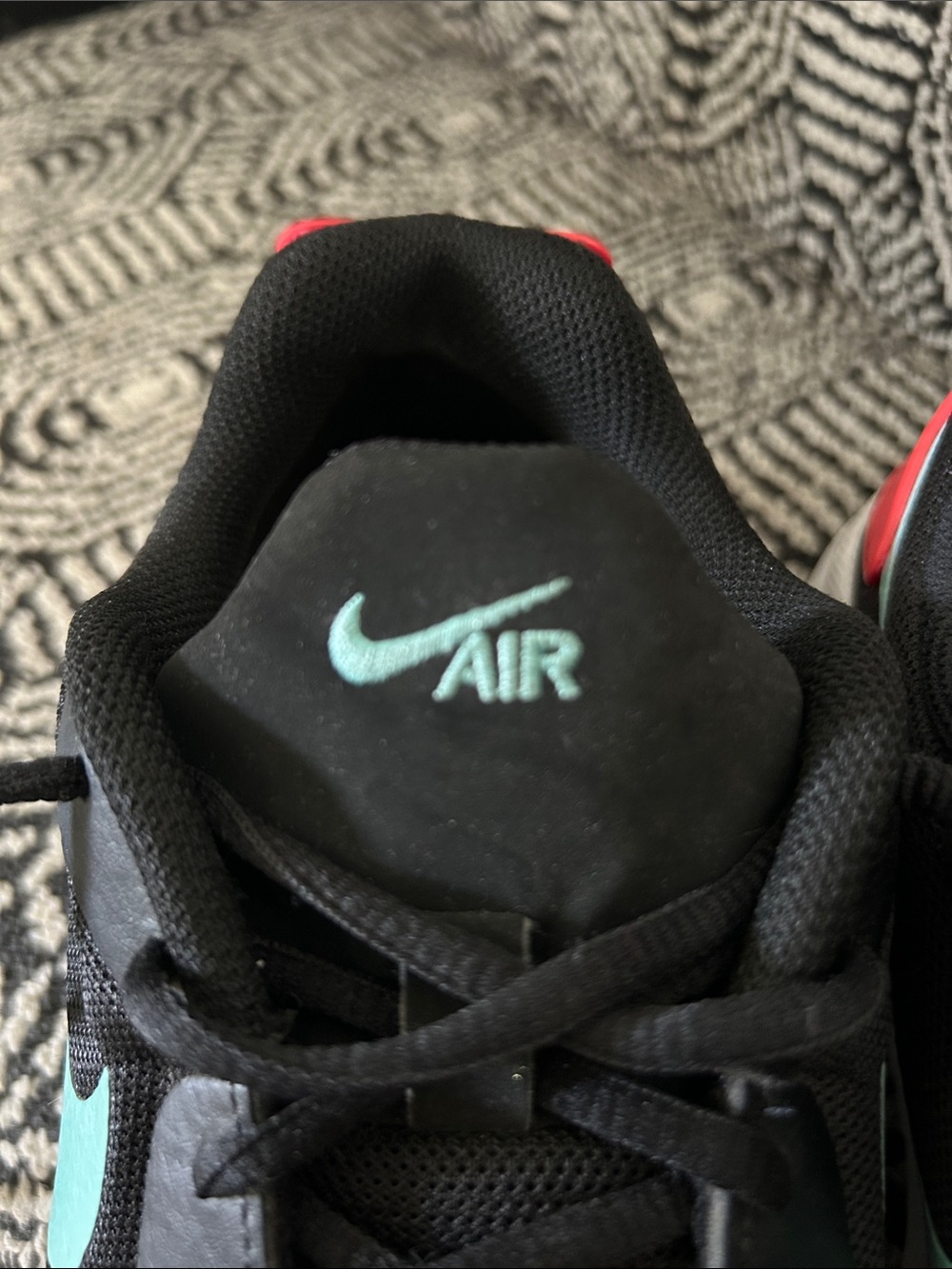 Nike Air Black Sneakers - Picture 5 of 8